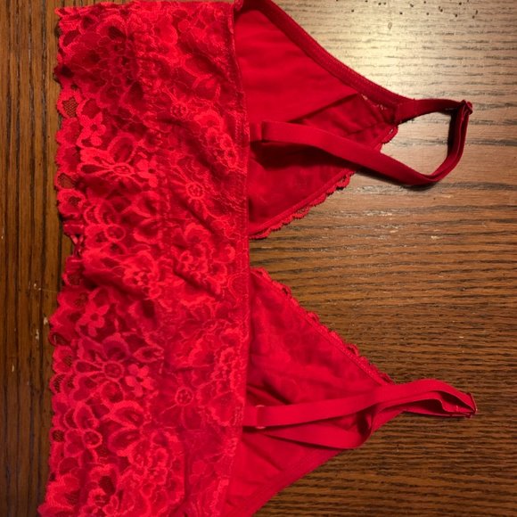 Victoria's Secret Bra, Victoria's Secret Bralette, Red Bralette, Victoria Secret - Picture 2 of 4